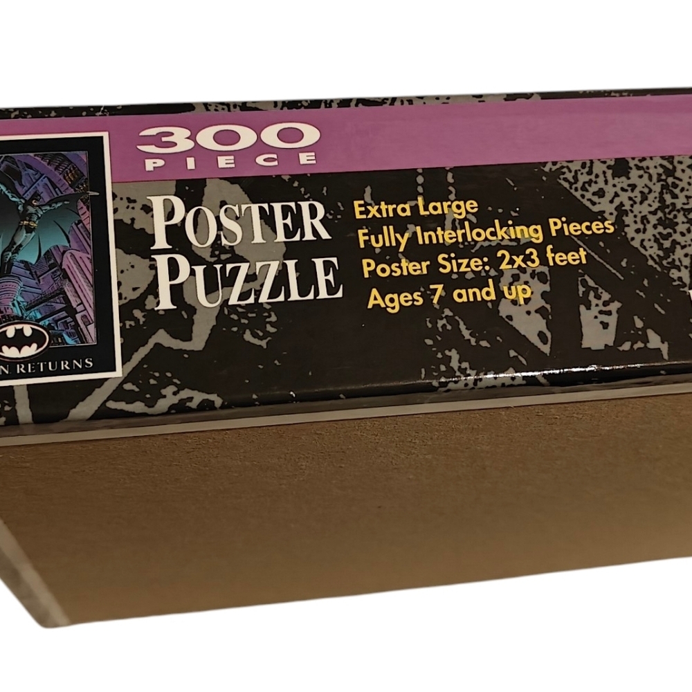 VINTAGE NWOT 1992 Batman Returns Series 300 Piece Jigsaw Poster Puzzle Golden - Picture 11 of 12
